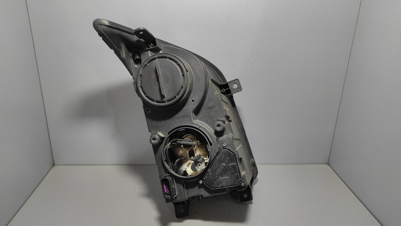 DIJELOVI FAR VW CRAFTER > 05-11 2E1941015