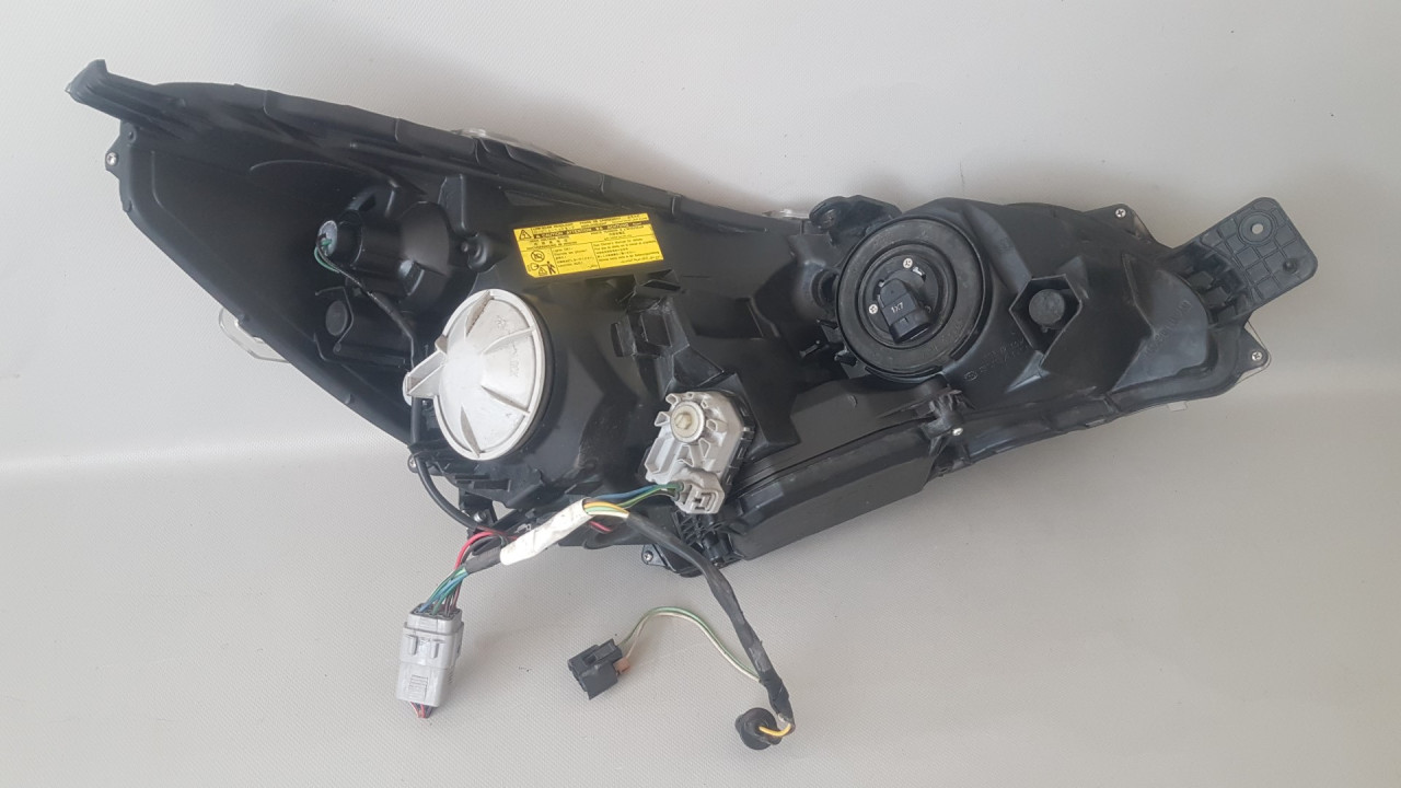 DIJELOVI FAR SUBARU LEGACY > 10-14 SB528013