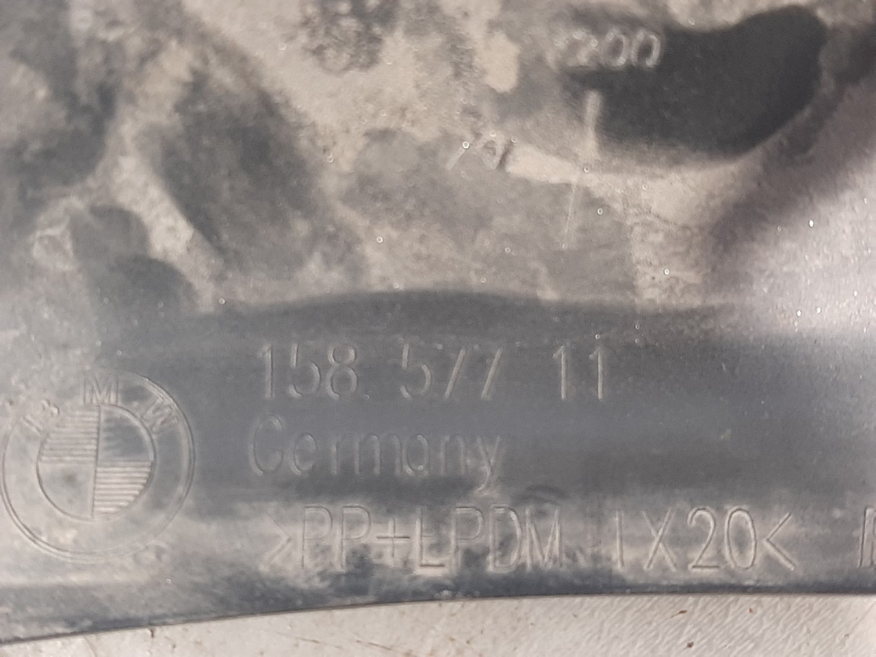 DIFUZOR ZADNJI BMW SERIJA 5 (F10/F11) > 10-13 15857711