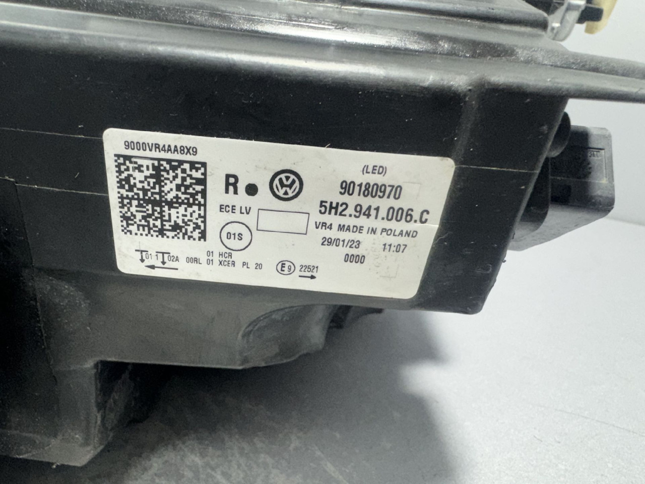 DIJELOVI FAR OSTECEN VW GOLF 8 > 19- 5H2941006C