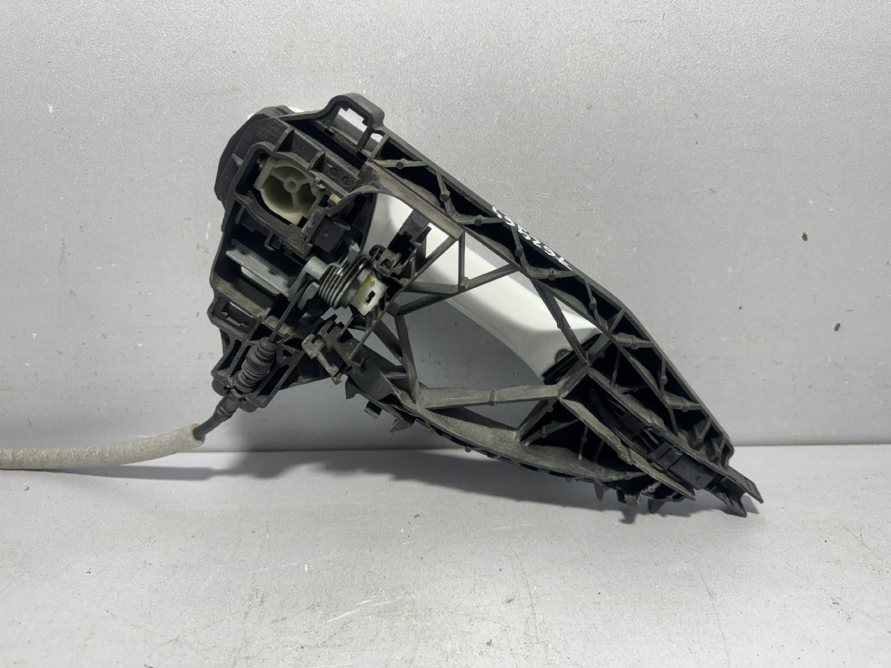 DIJELOVI RUCKA VRATA AUDI A6 4K > 18- 4N0837811B
