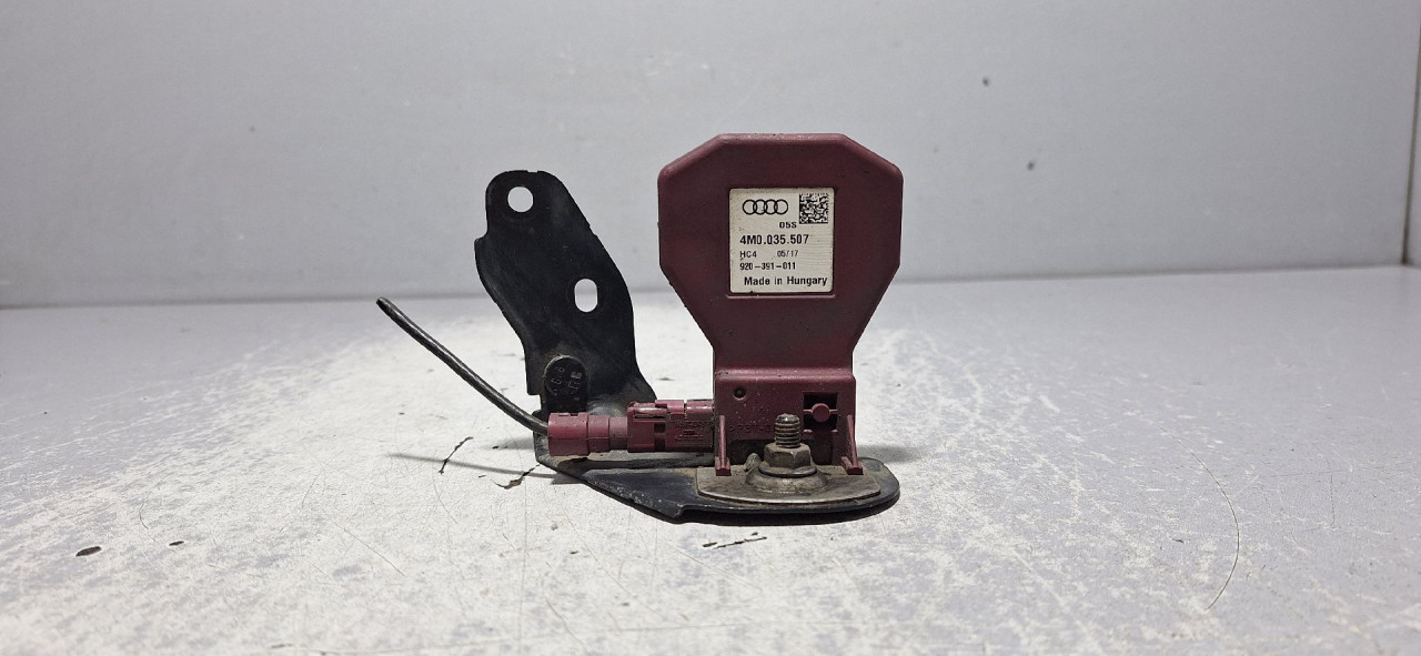 DIJELOVI ANTENA AUDI A4 (B9) > 15-18 4M0035507