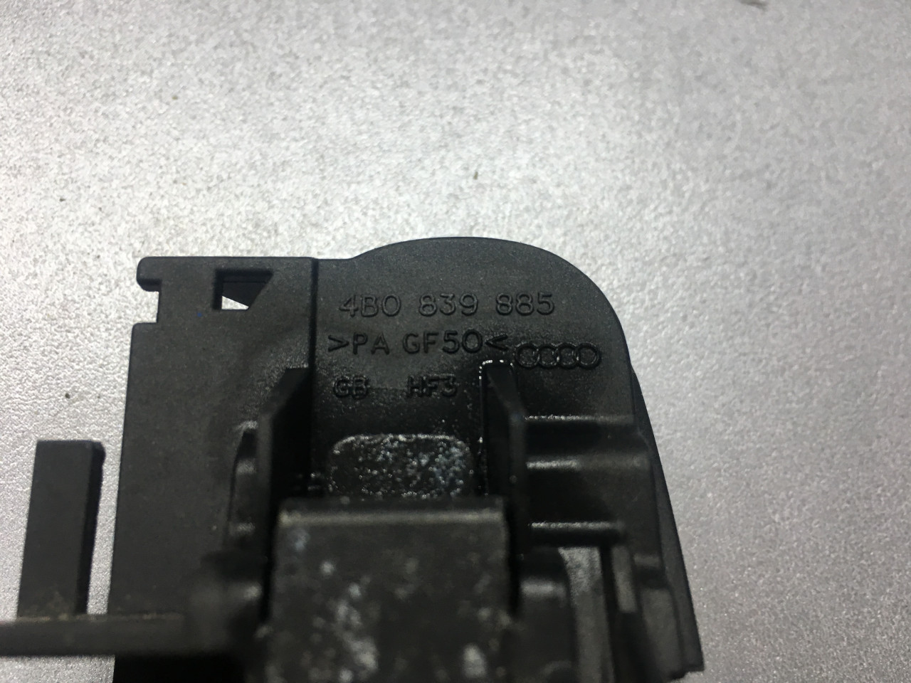 RUCKA VRATA AUDI A4 (B7) > 04-07 4B0839885