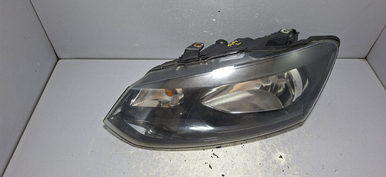 DIJELOVI FAR VW POLO > 09-14 1.2 6R2941015E