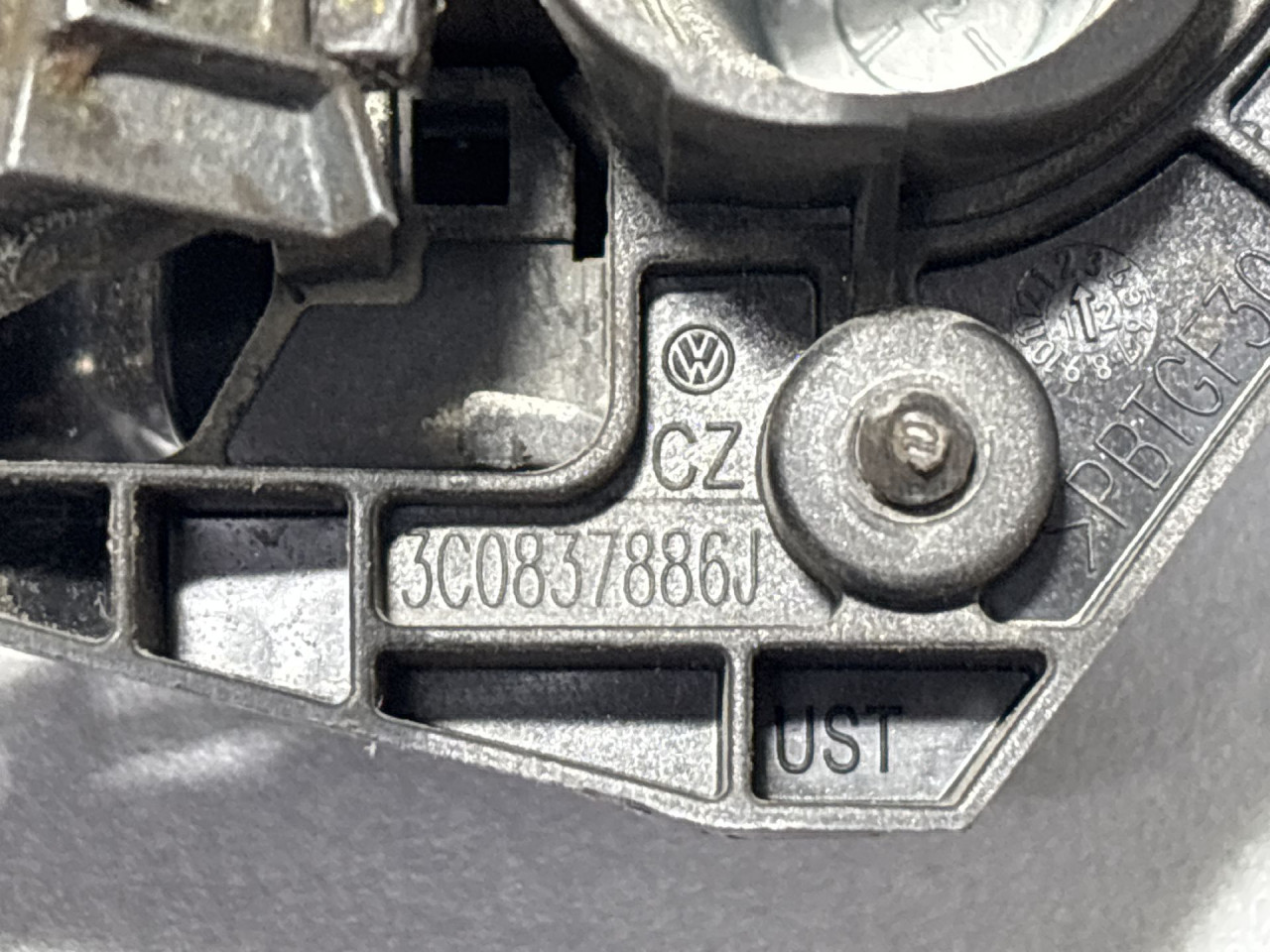 RUCKA VRATA VW PASSAT B7 > 10-14 3C0837886J