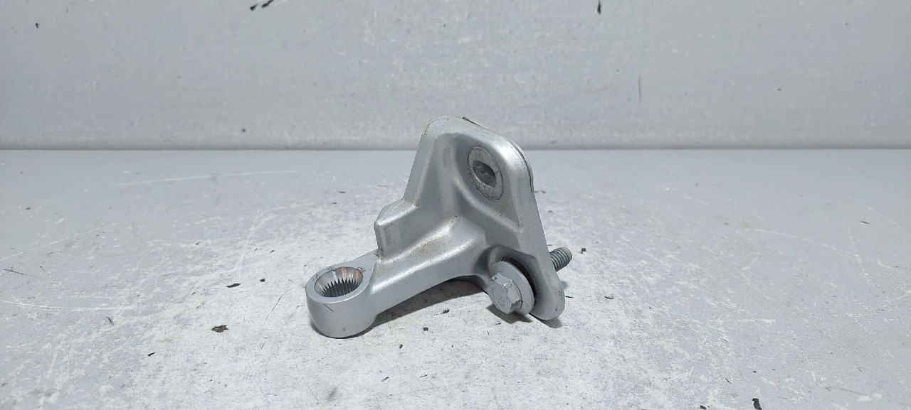 BAGLAMA MERCEDES B KLASA (W246) > 11-14 A046572