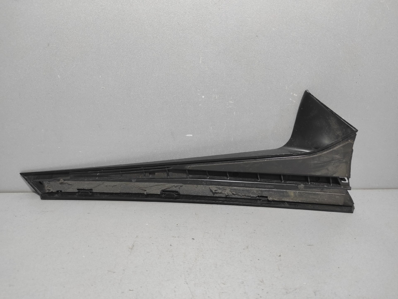 DIJELOVI SPOJLER VW GOLF 8 > 19- 5H9827939B