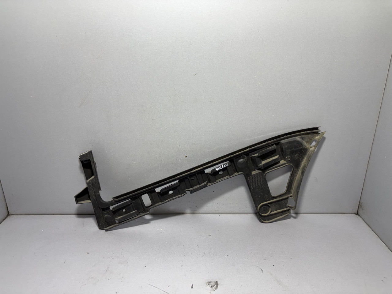 NOSAC ZADNJEG BRANIKA VW PASSAT B6 > 05-10 3C9807394