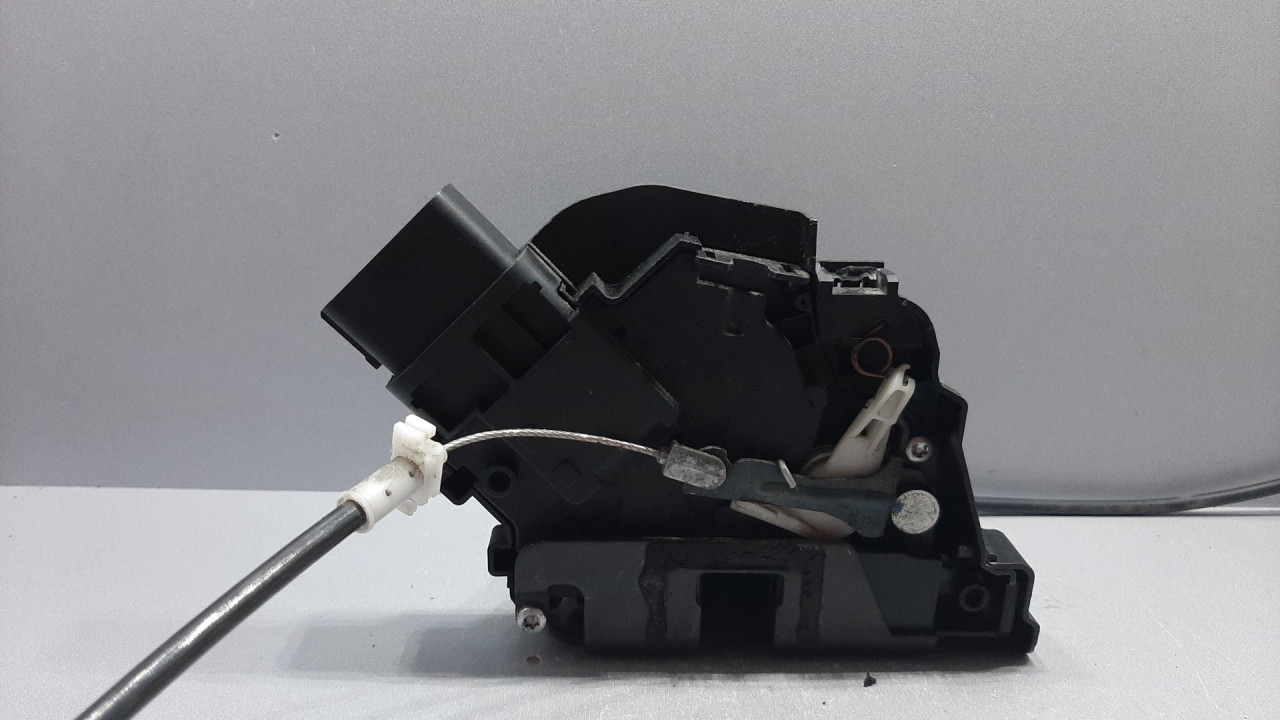 BRAVA VRATA FORD FOCUS > 07-11 7M5AR21812AA