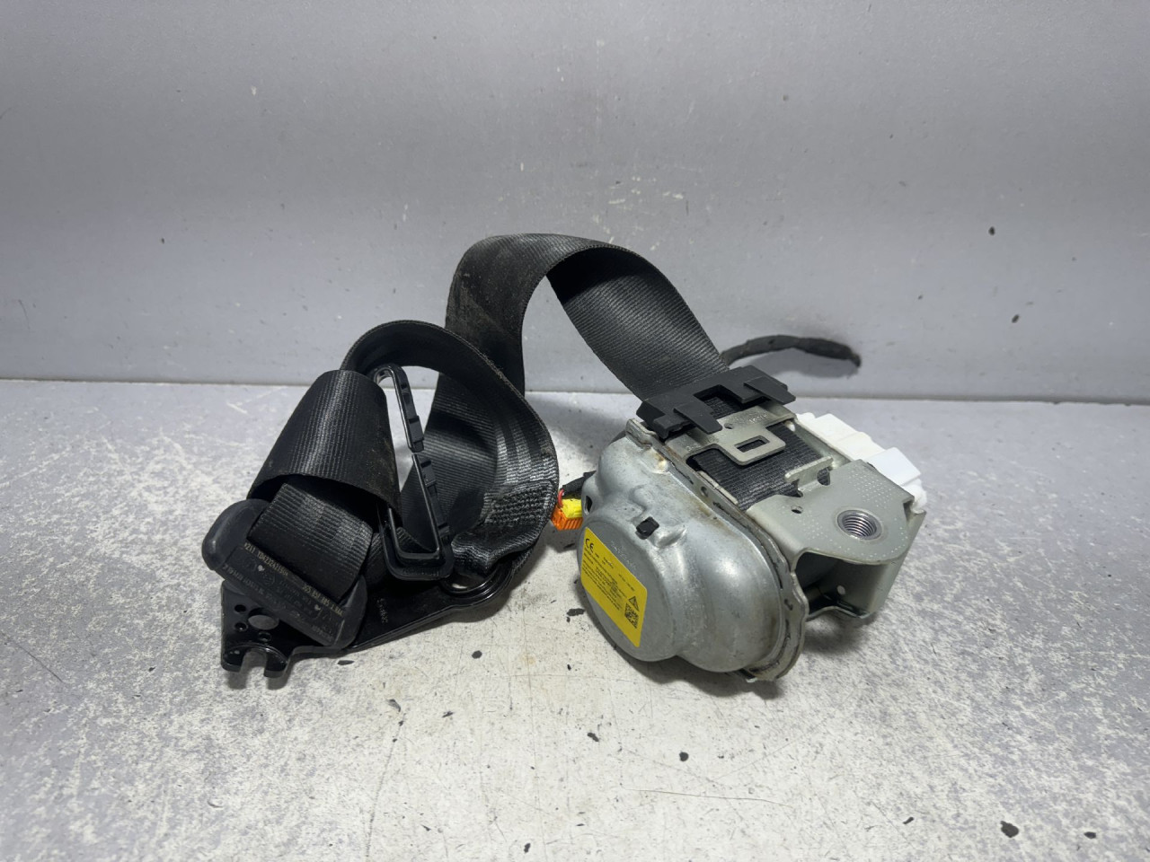 DIJELOVI POJAS VW PASSAT B8 > 14-19 2.0