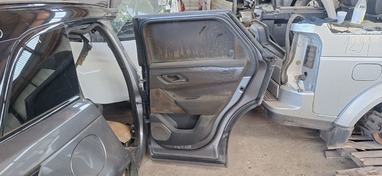 DIJELOVI VRATA LAND ROVER RANGE ROVER VELAR (L560) > 17 -