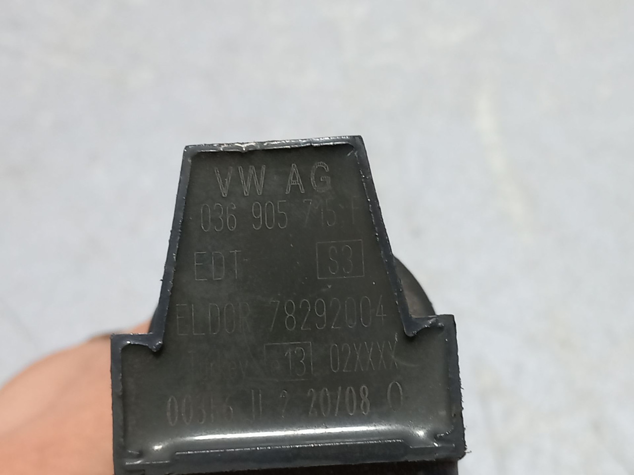DIJELOVI BOMBINA VW PASSAT B6 > 05-10 036905715F