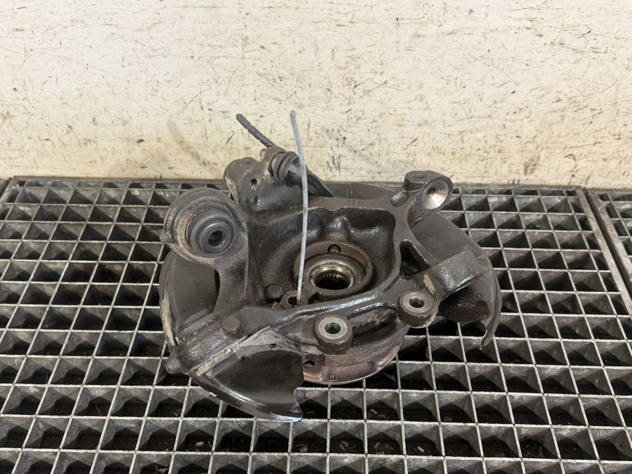 DIJELOVI GLAVCINA BMW SERIJA 1 (F20/F21) > 11-15 280813P