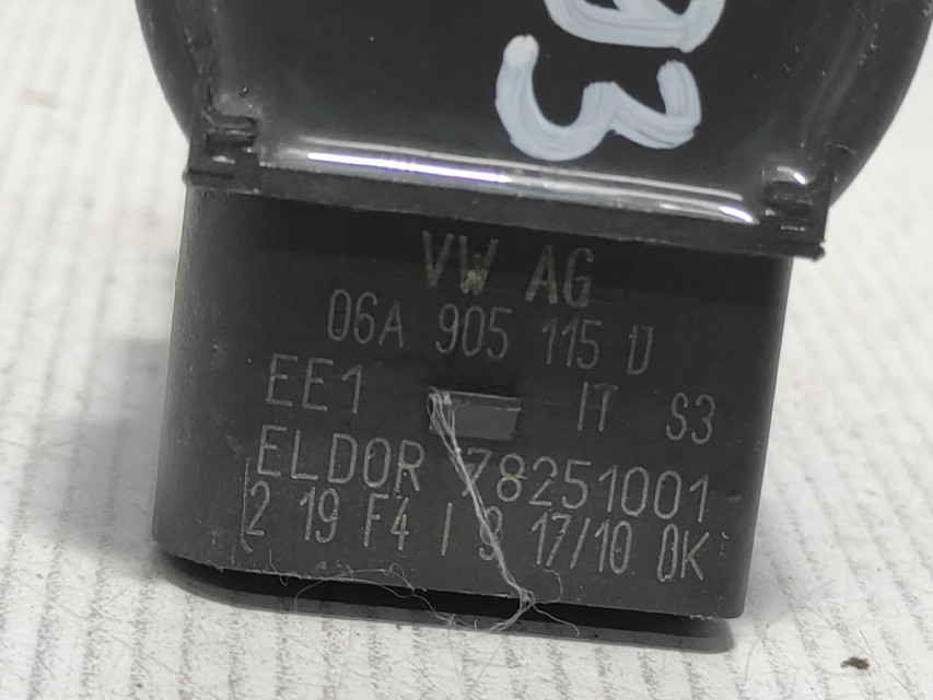 DIJELOVI BOMBINA AUDI A3 > 96-03 06A905115D