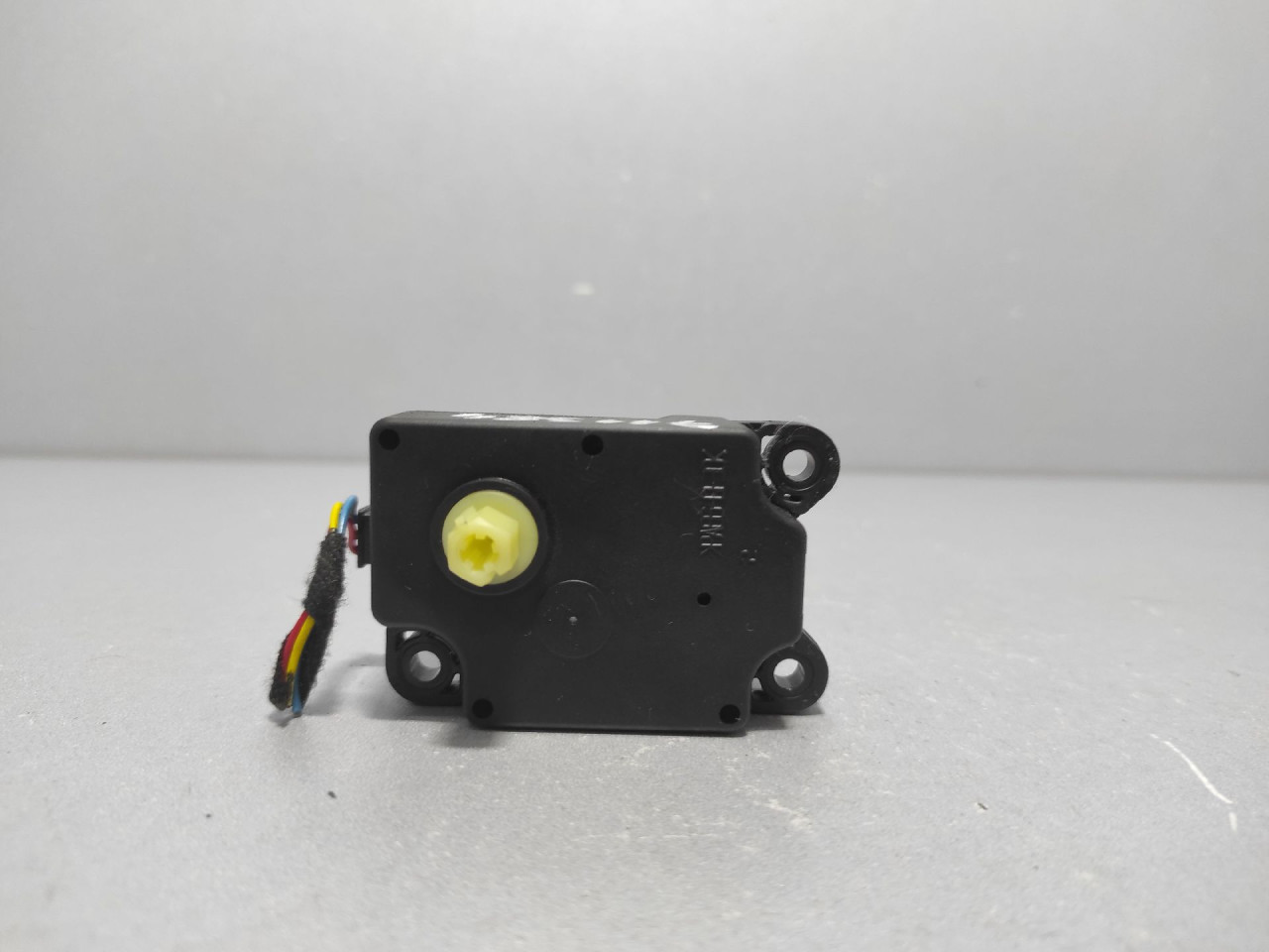 MOTORIC KLAPNE VOLVO V40 > 12-16 6G9N19E616BA