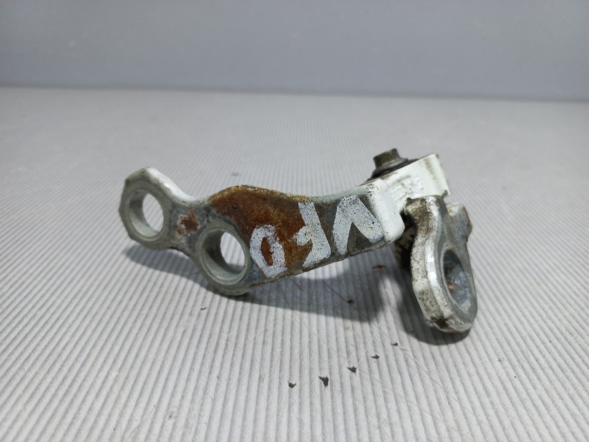 DIJELOVI BAGLAMA FORD FOCUS > 05-07 3M51R22801AH