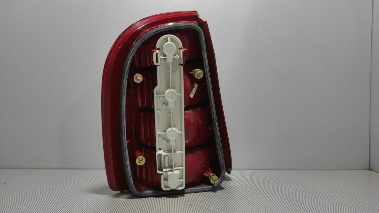STOP SVJETLO SKODA FABIA > 04-07 6Y6945112B