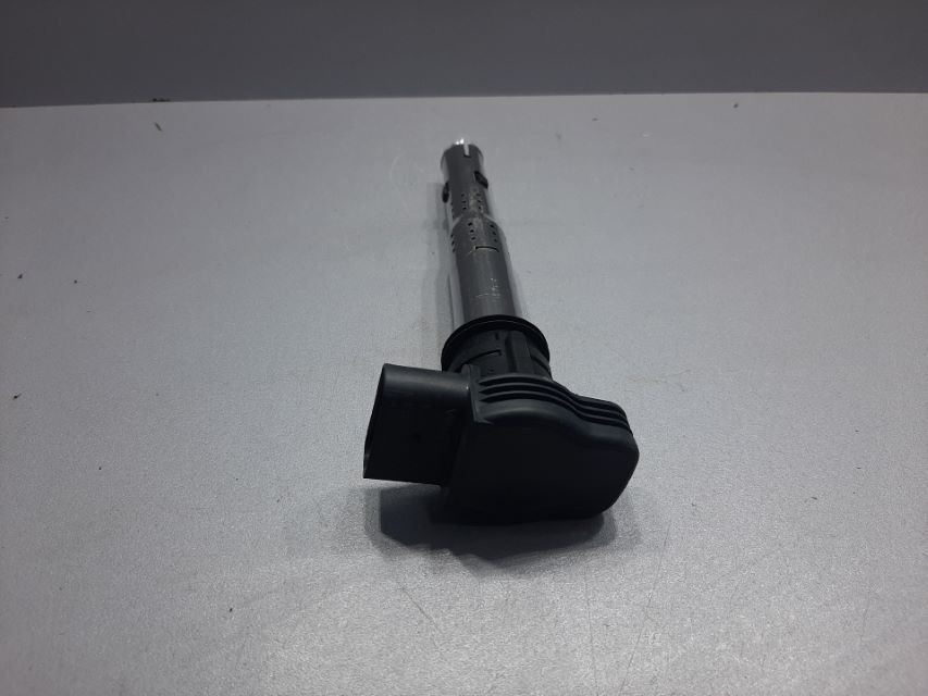 DIJELOVI BOMBINA AUDI A4 (B7) > 04-07 07K905715f