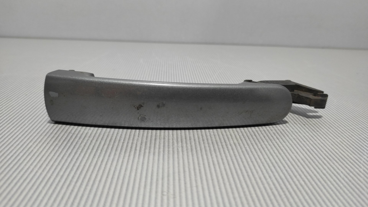 DIJELOVI RUCKA VRATA VW GOLF 5 > 03-08 3B0837207
