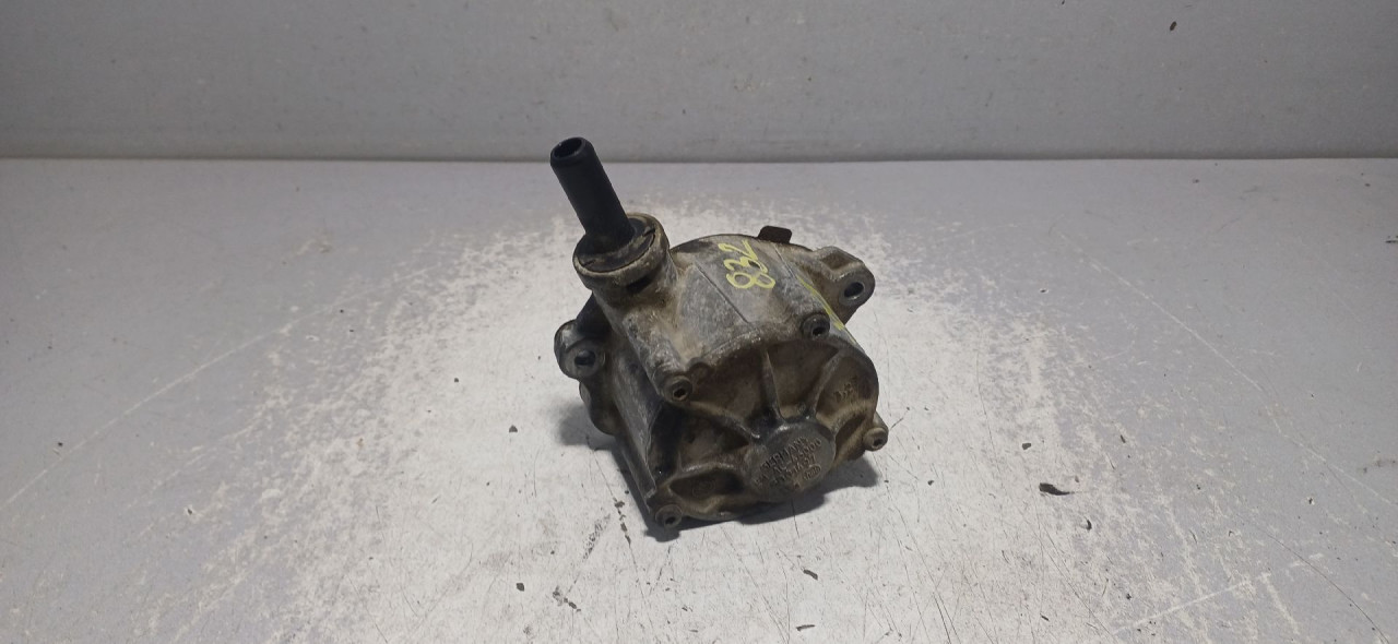 DIJELOVI VAKUM PUMPA MERCEDES GLE (W166) > 15-18