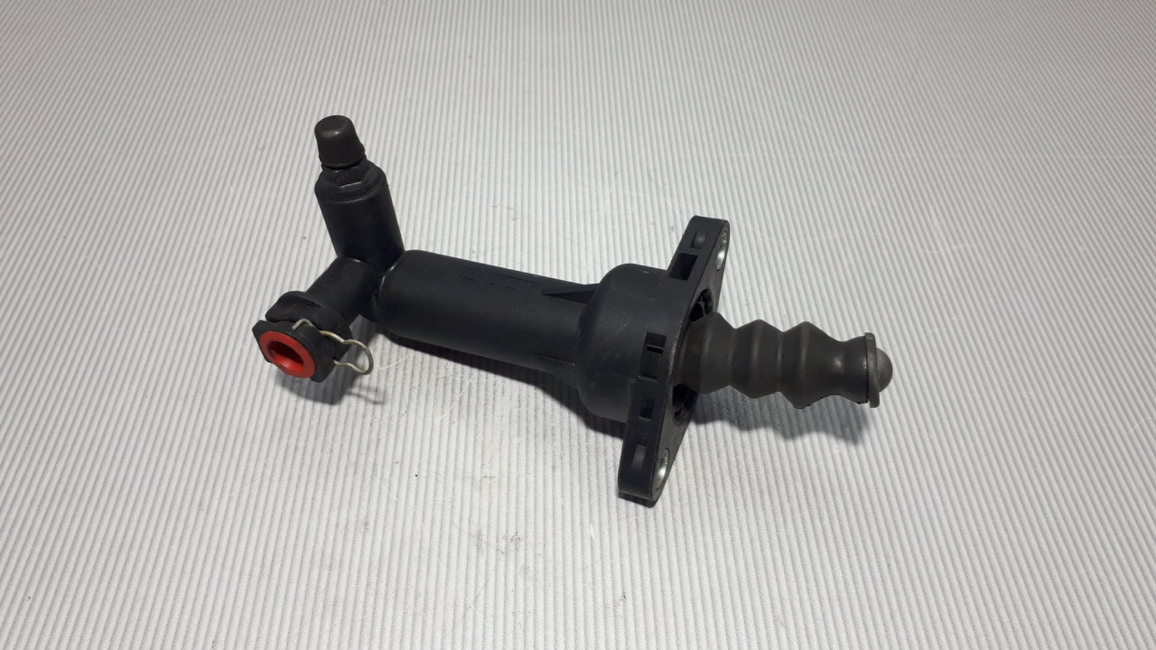 DIJELOVI CILINDAR VW GOLF 5 > 03-08 6Q0721261F