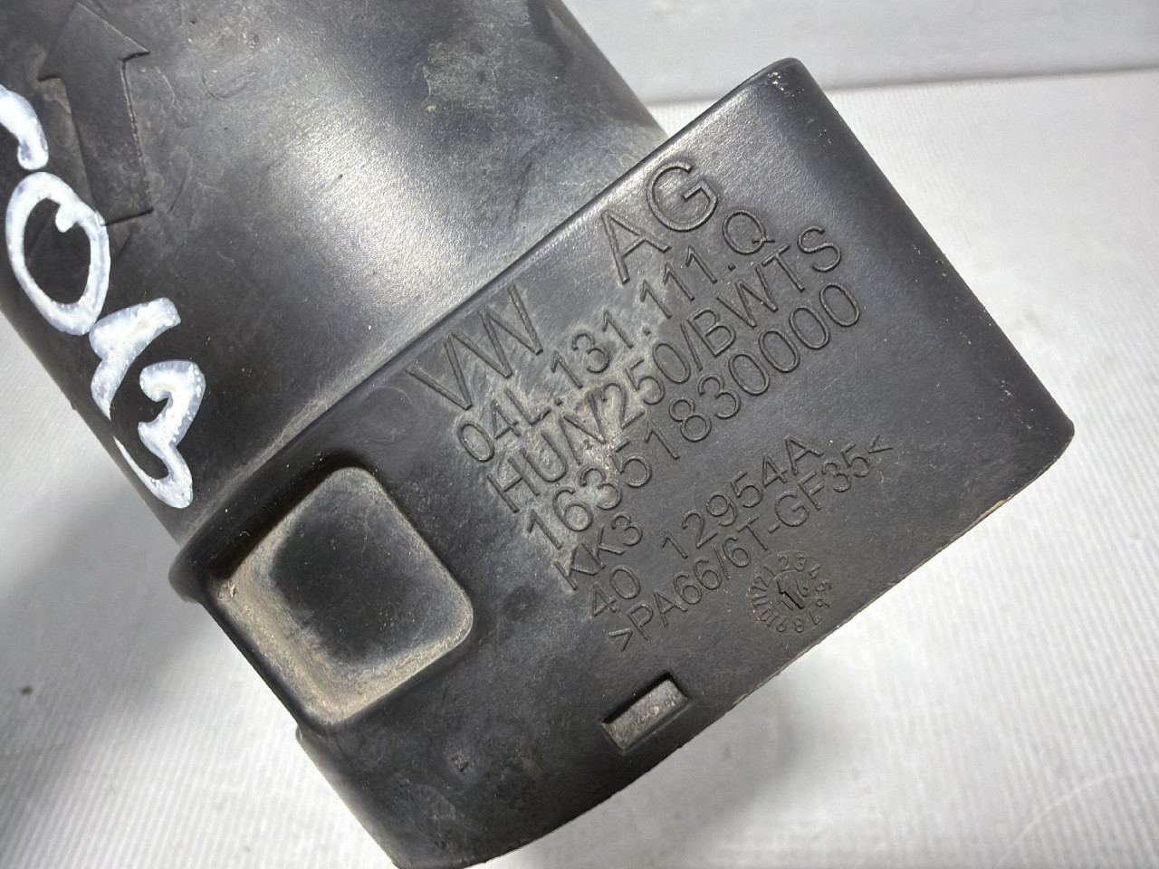 DIJELOVI CRIJEVO VW PASSAT B8 > 14-19 1.6 04L131111Q