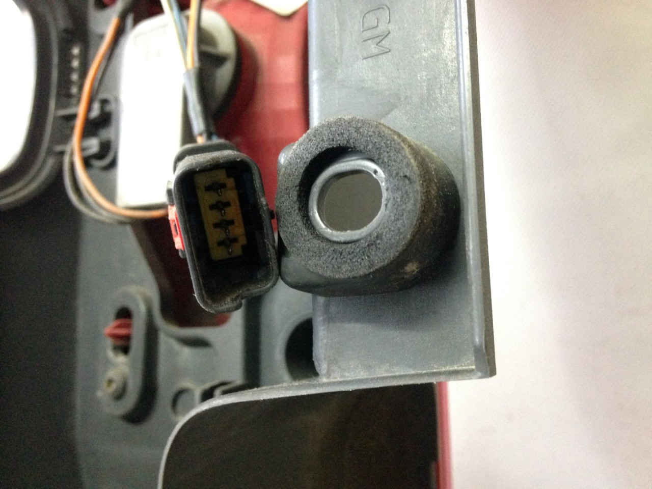 DIJELOVI STOP SVJETLO OPEL VIVARO > 07-14 OP350015 93857722