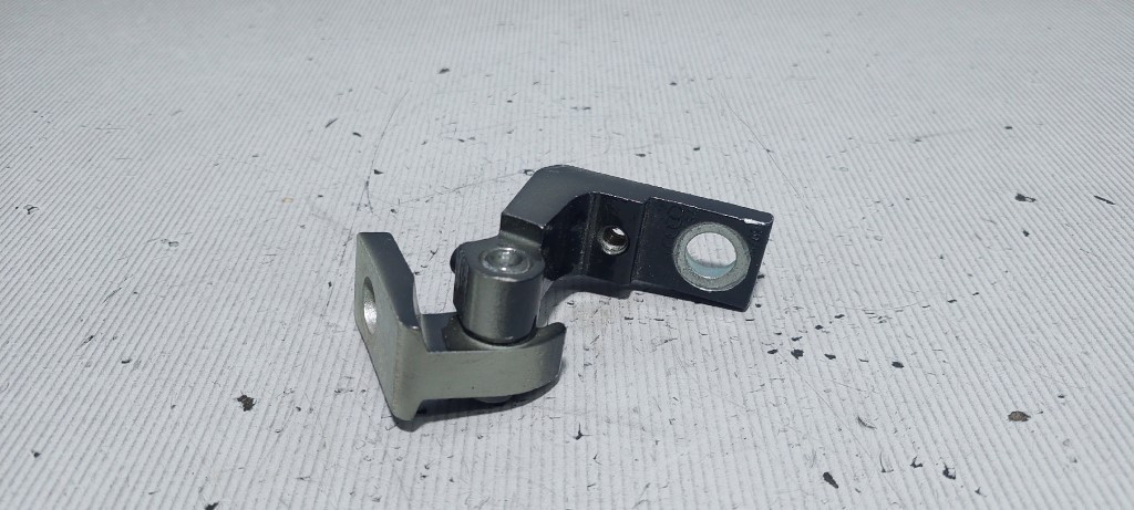 DIJELOVI BAGLAMA SEAT EXEO > 09-13 8E0831401C