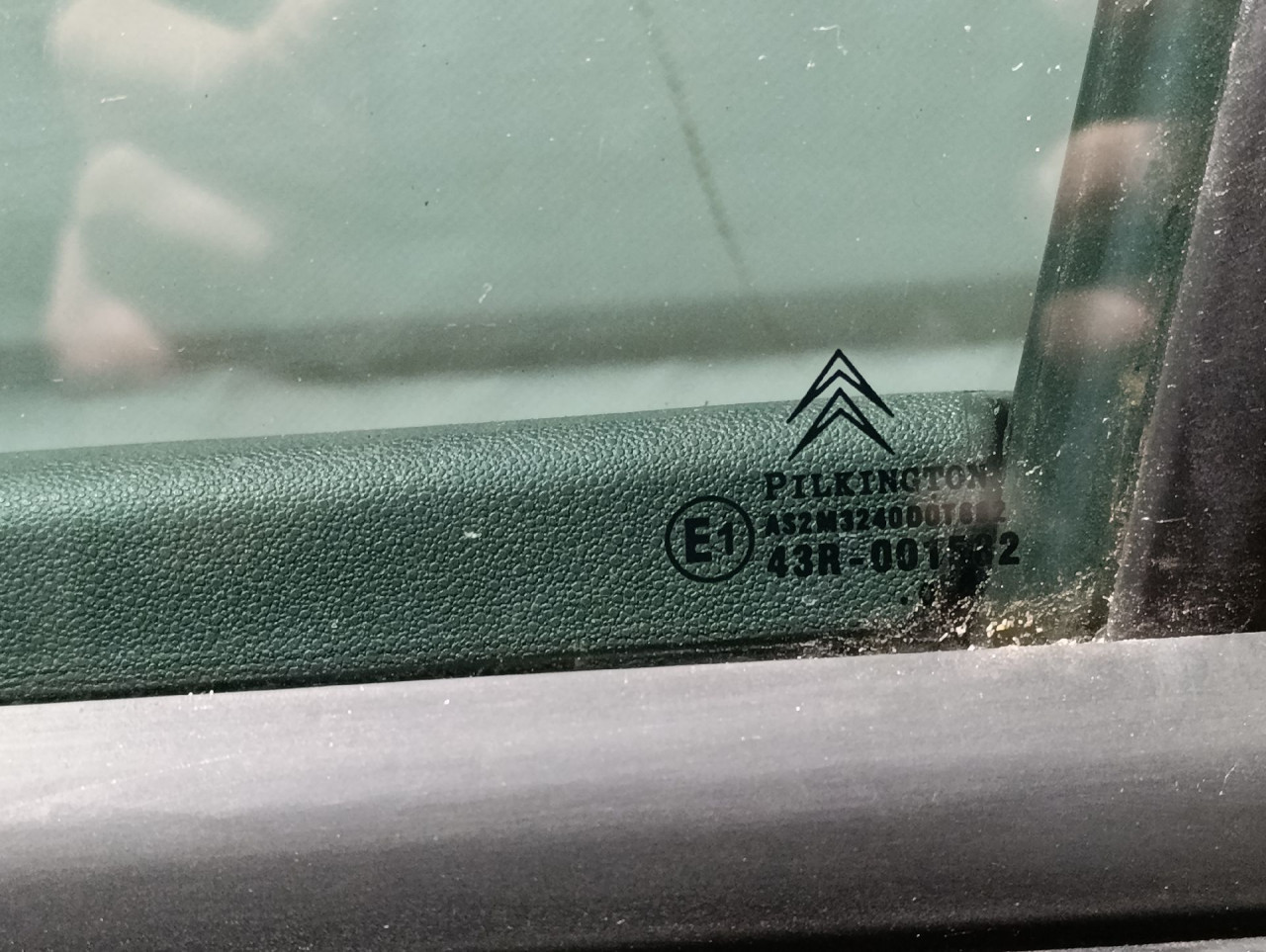 DIJELOVI STAKLO CITROEN C3 PICASSO > 09-11