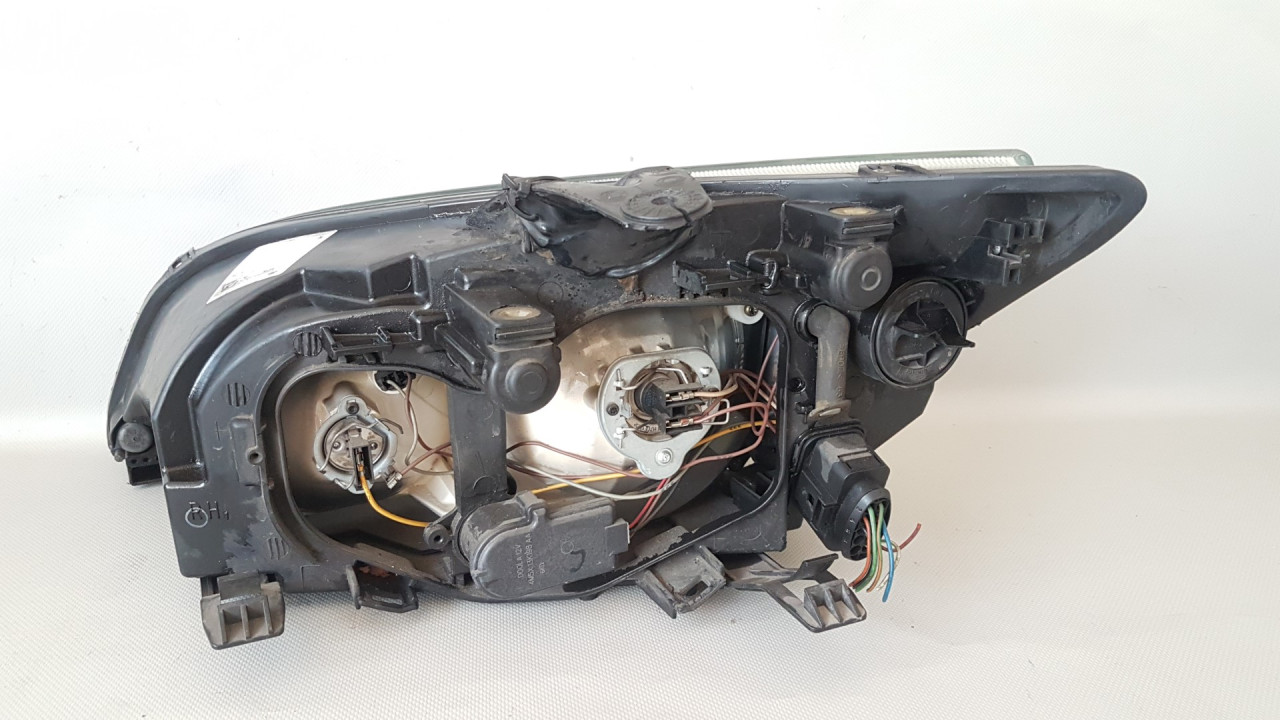 DIJELOVI FAR FORD FOCUS > 05-07 FD424014