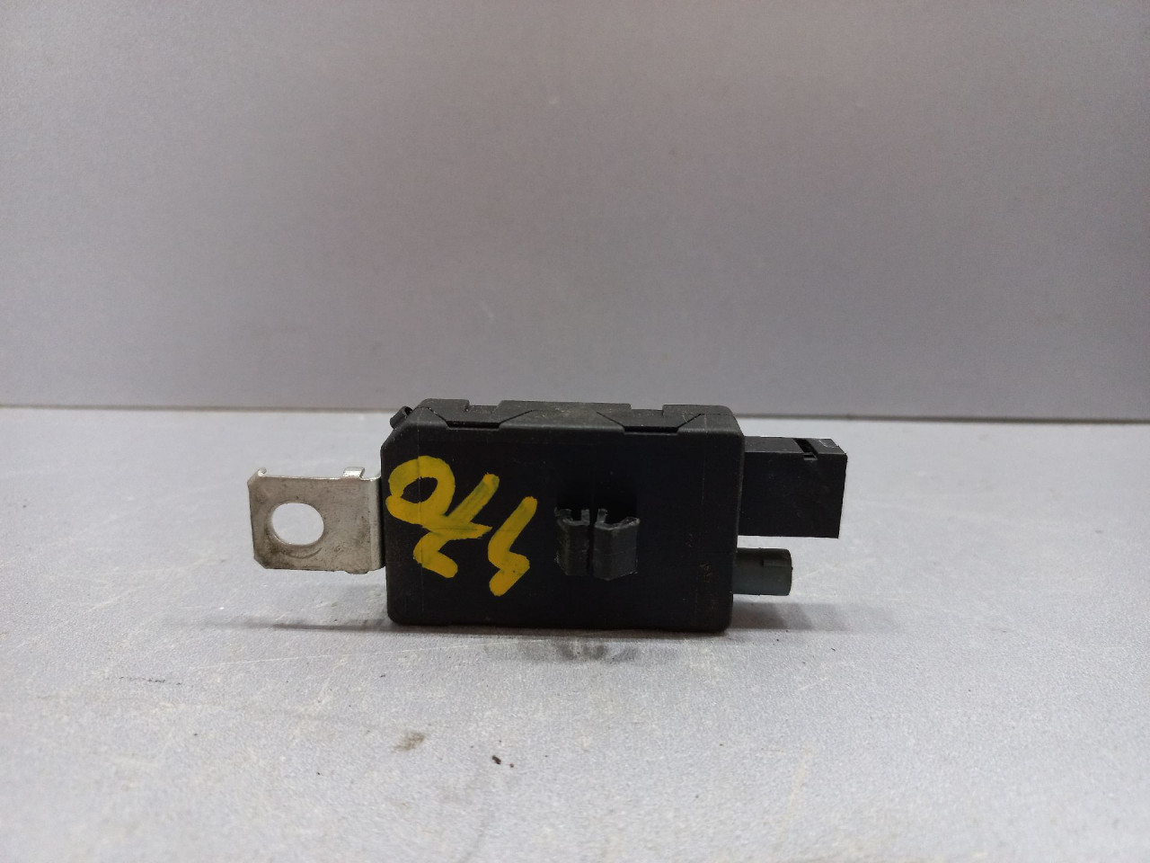 DIJELOVI ANTENA CITROEN C4 > 10-17 9666030380