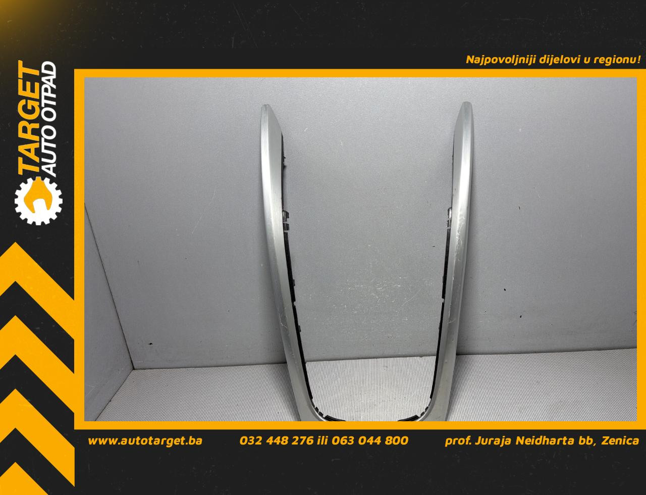DIJELOVI PLASTIKA AUDI Q5 > 12-16 2.0 8R0863305