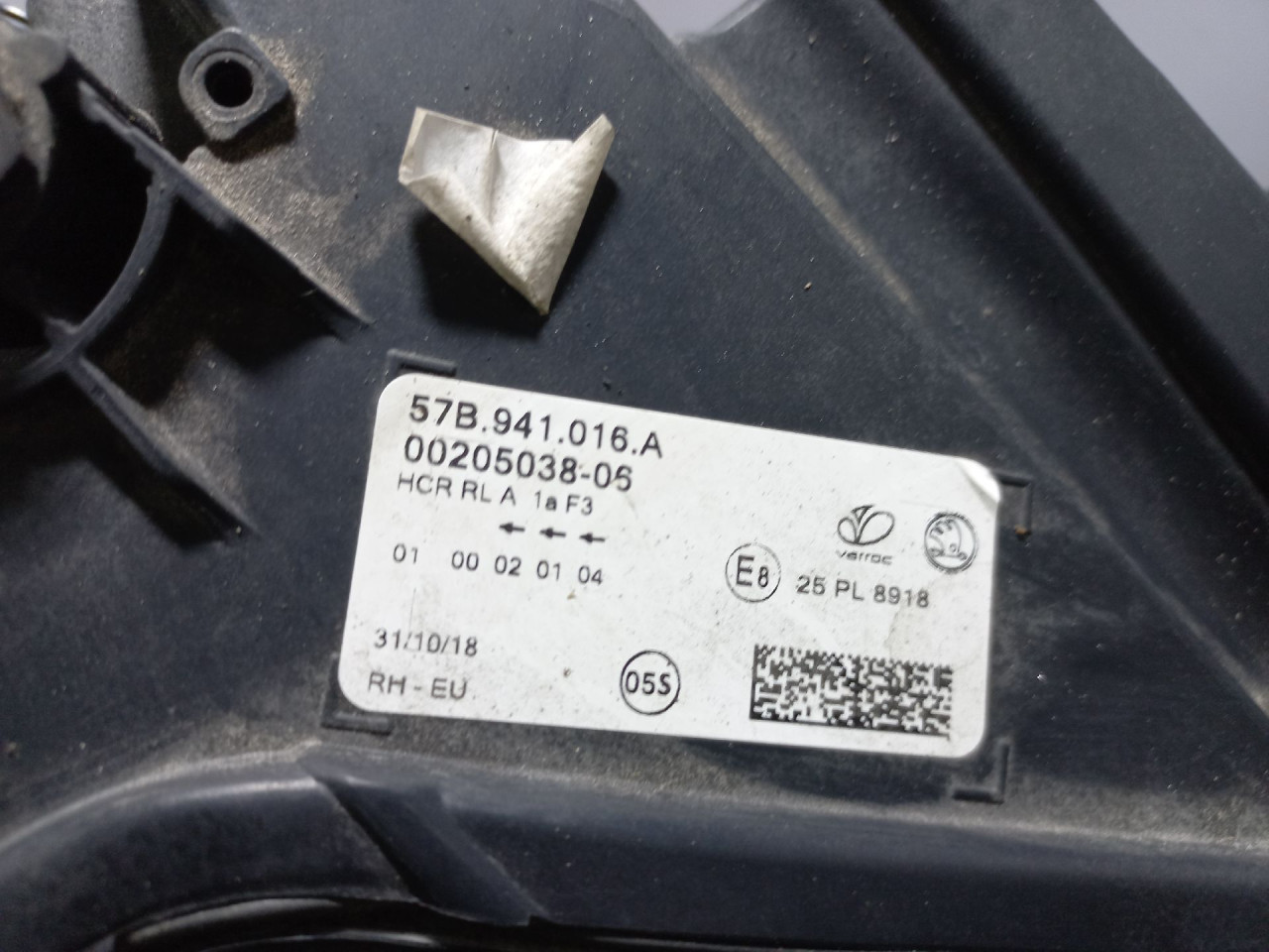DIJELOVI FAR OSTECEN SKODA KAROQ > 17- 57B941016A