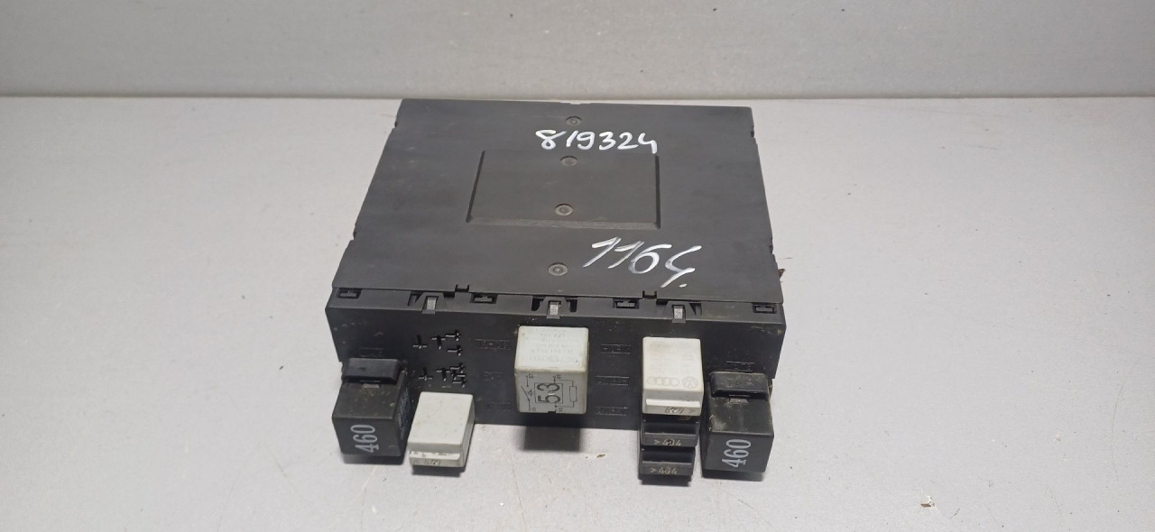 DIJELOVI ELEKTRONIKA MODUL VW PASSAT B6 > 05-10 2.0 3C8937049D