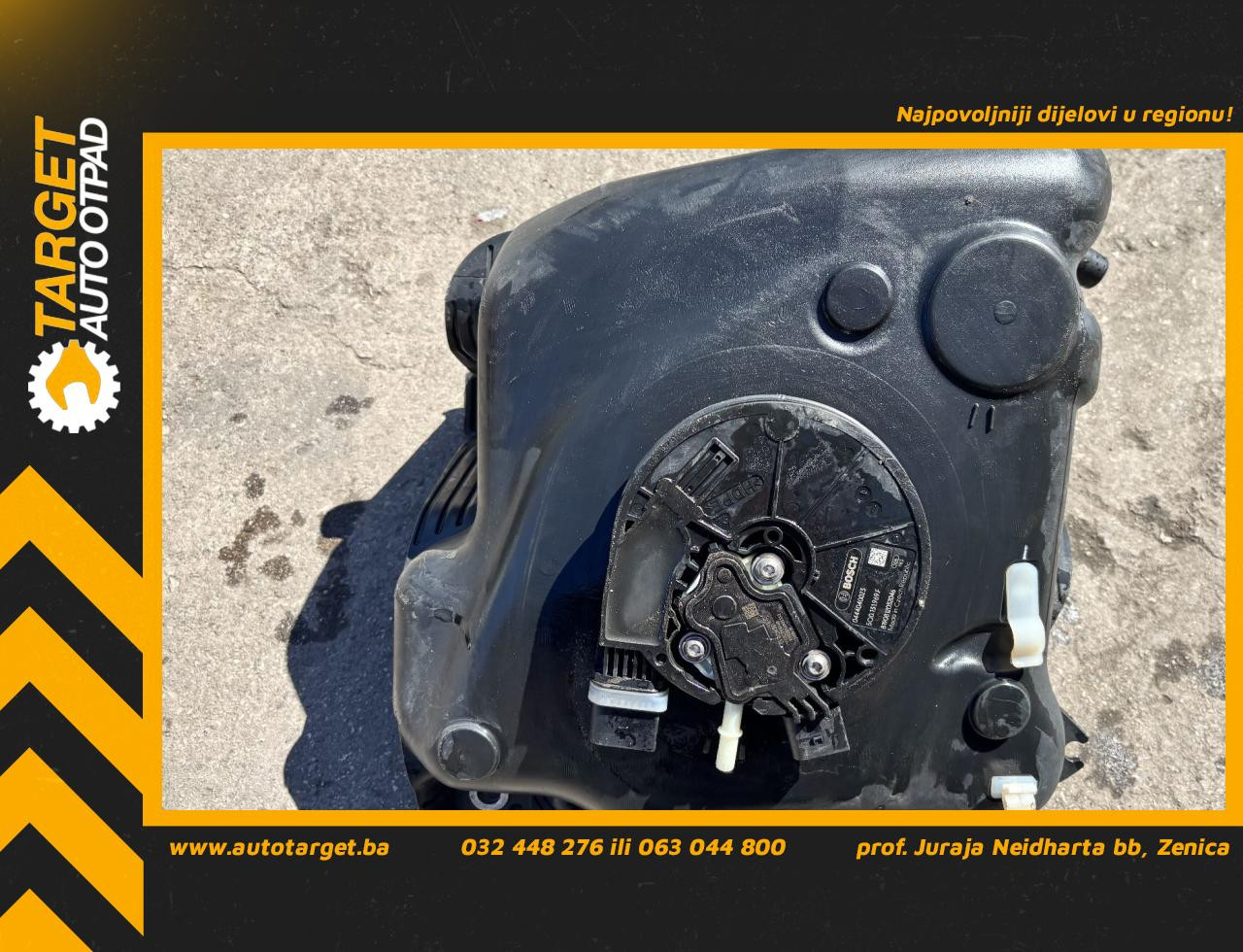 DIJELOVI REZERVOAR ADITIVA VW PASSAT B8 > 19 - 1.6 3Q0131877D