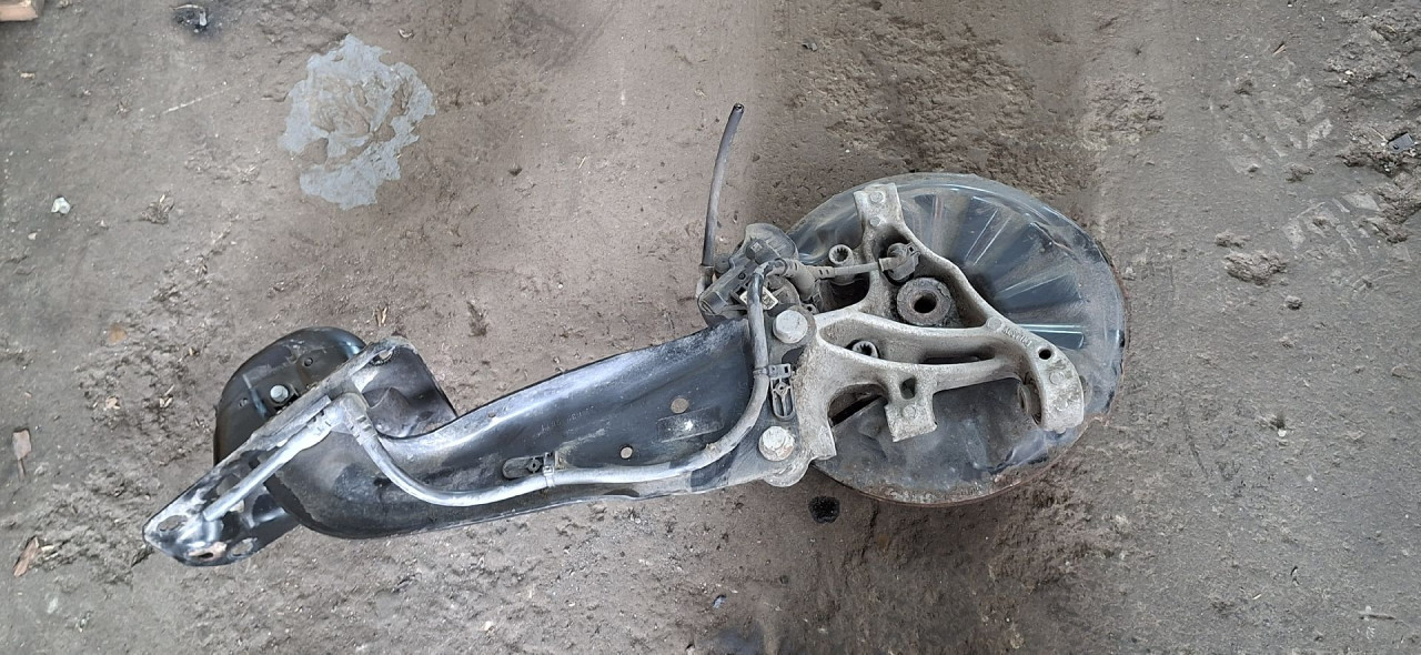 DIJELOVI LAFETA VW PASSAT B8 > 19 - 5Q0505226C