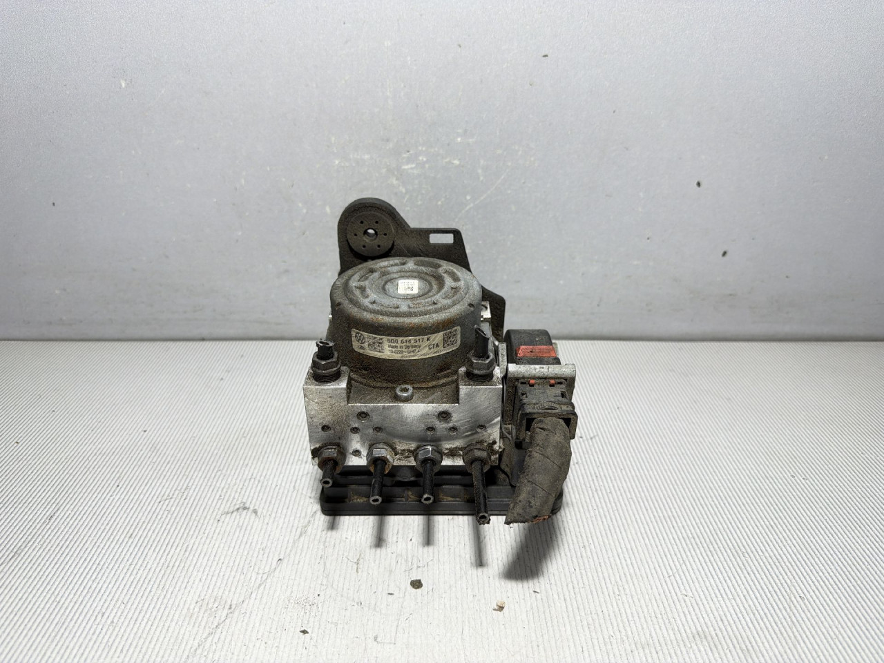 DIJELOVI ABS ELEKTRONIKA VW SPORTSVAN 14- 1.6 5Q0614517K