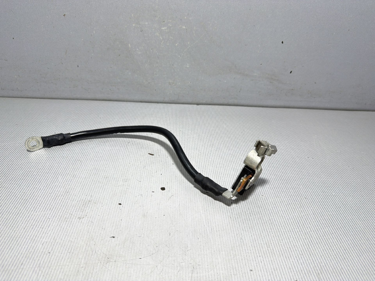 DIJELOVI KLEMA AUDI A4 (B9) > 15-18 2.0 8S0915181C