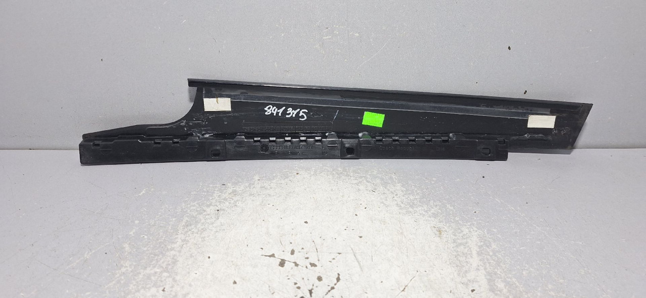 DIJELOVI LAJSNA AUDI Q5 > 12-16 8r0837901