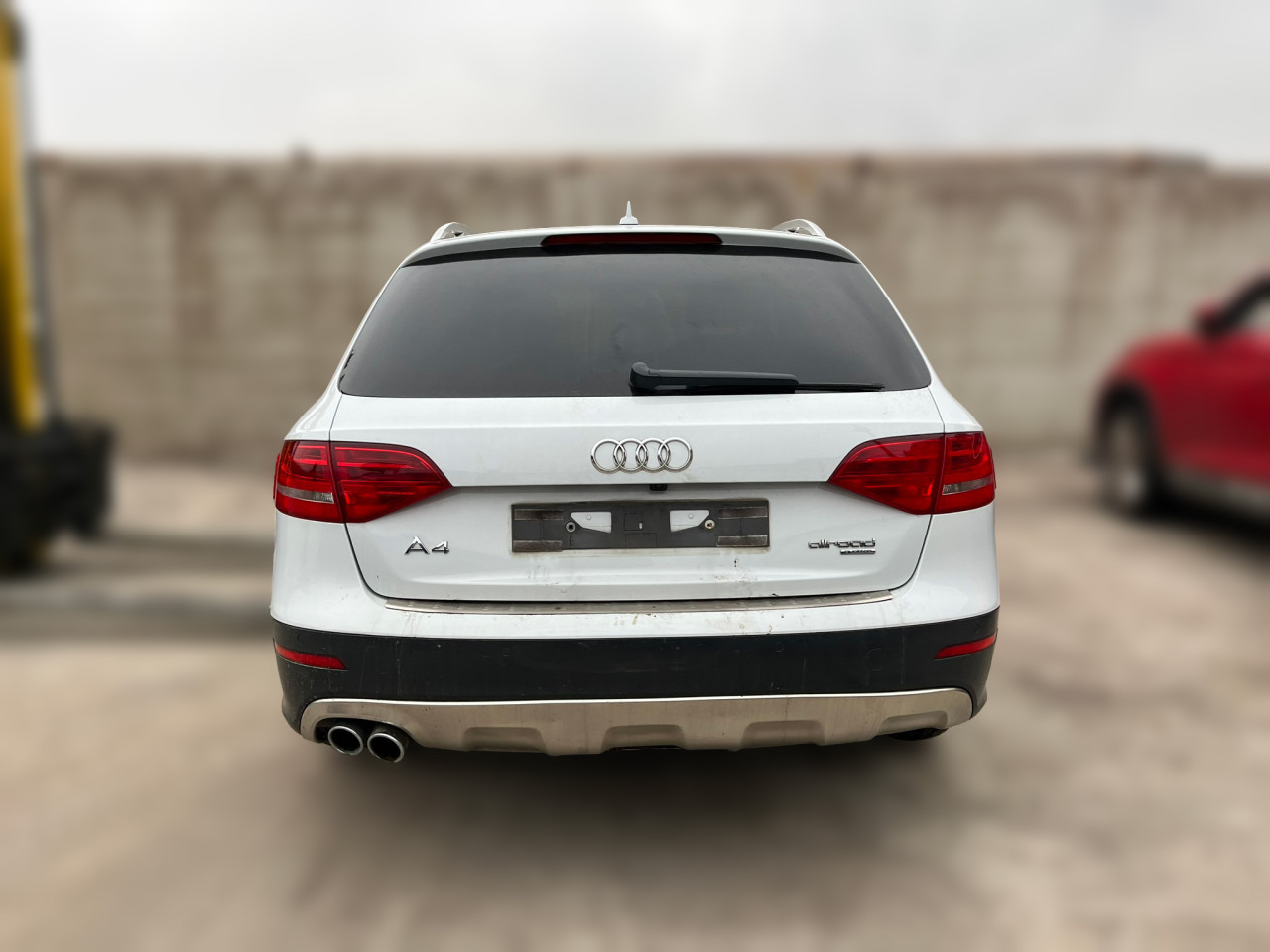 AUDI A4(B8) 2.0 4x4 2014 GODINA MOTOR CGLC DIJELOV