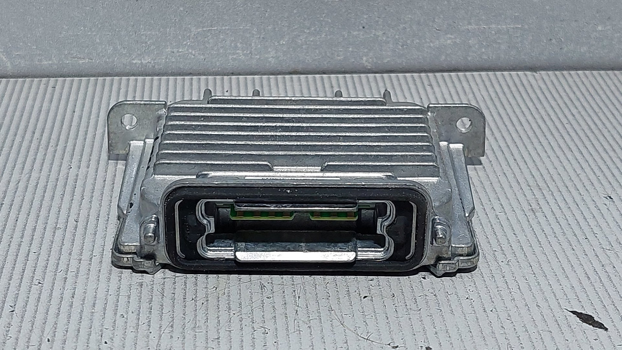 DIJELOVI BALAST FARA VOLVO XC60 > 13-16 89089352