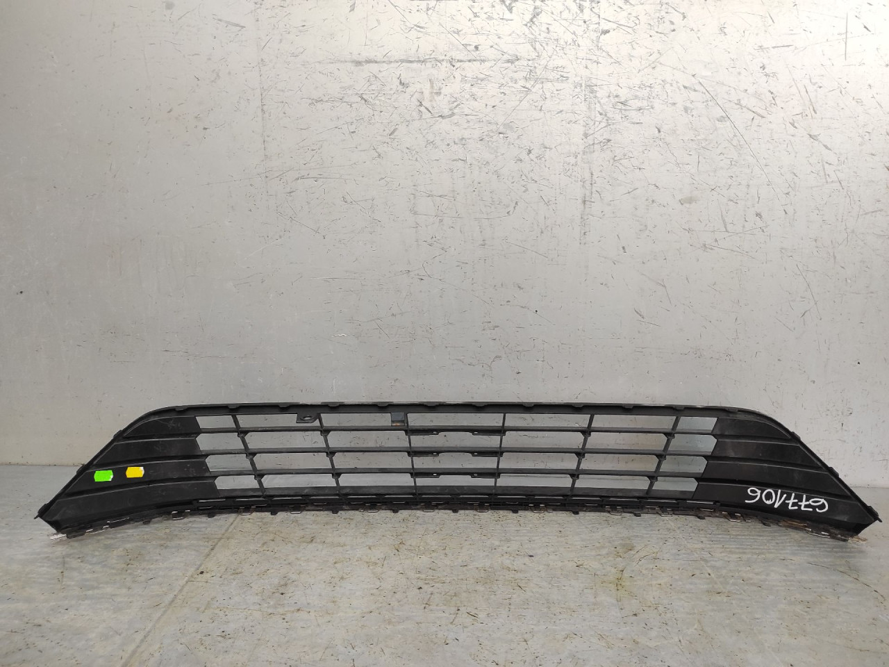 DIJELOVI RESETKA BRANIKA VW PASSAT B8 > 14-19 3G0853677B
