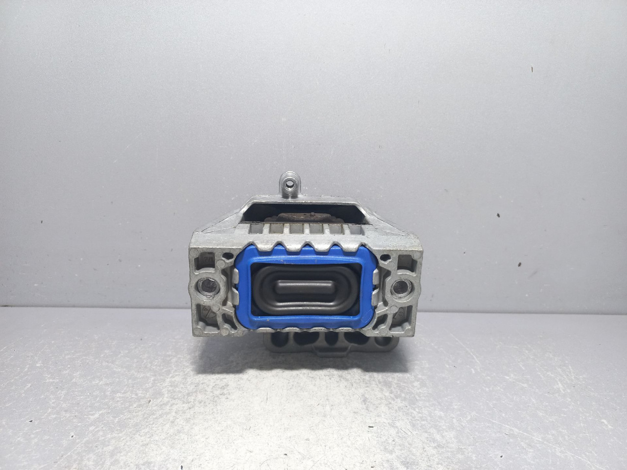 DIJELOVI NOSAC MOTORA VW PASSAT B6 > 05-10 1K0199262CG