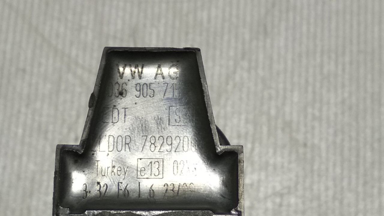 DIJELOVI BOMBINA VW TOURAN > 03-06 036905715