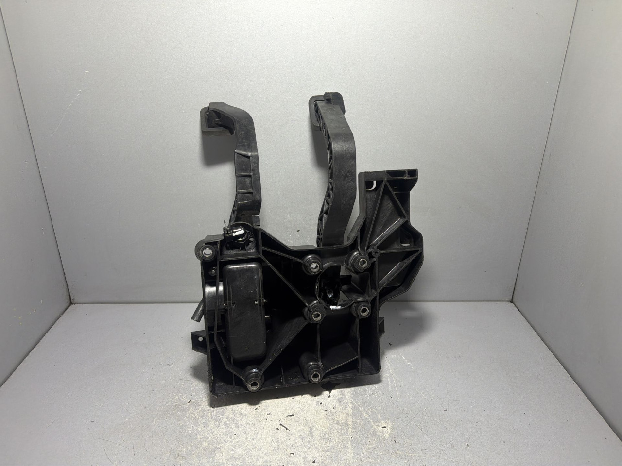 DIJELOVI PAPUCICA KOCNICE CITROEN JUMPER > 14- 2.2  2582502002