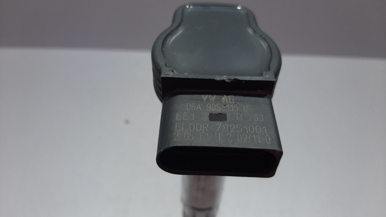 DIJELOVI BOMBINA AUDI A4 (B6) > 00-04 06A905115D