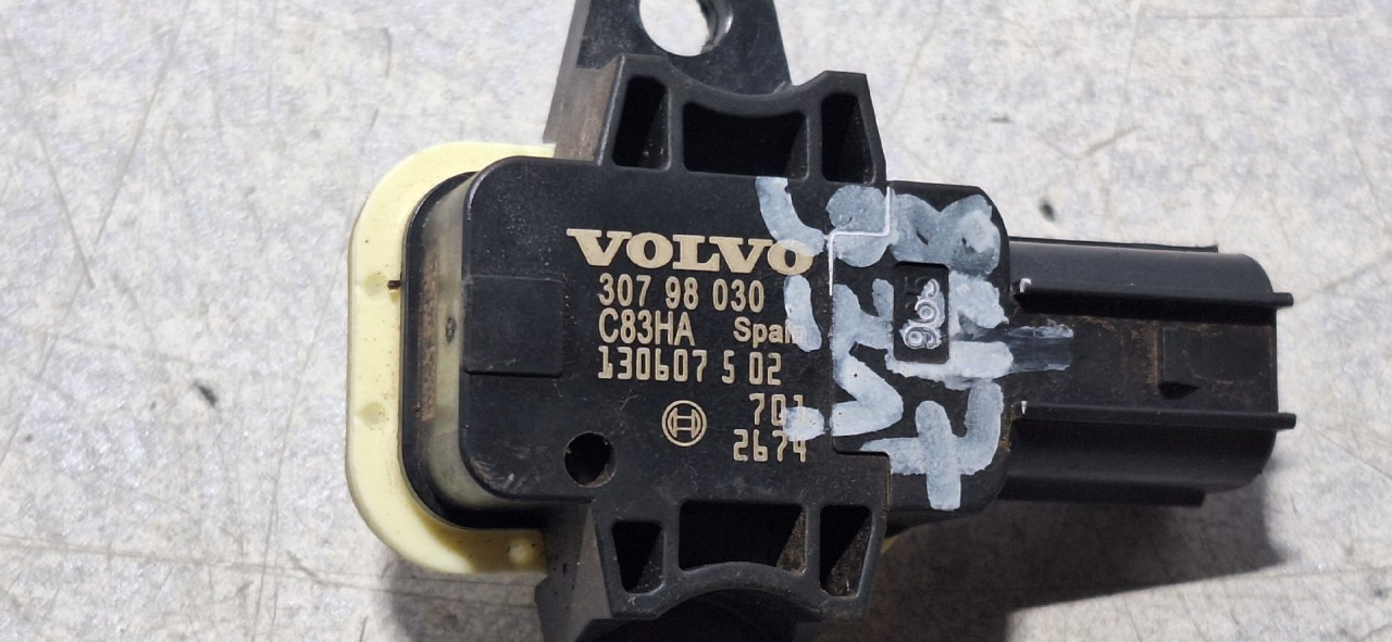 DIJELOVI SENZOR AIRBAGA VOLVO S60/V60 > 10-13 30798030
