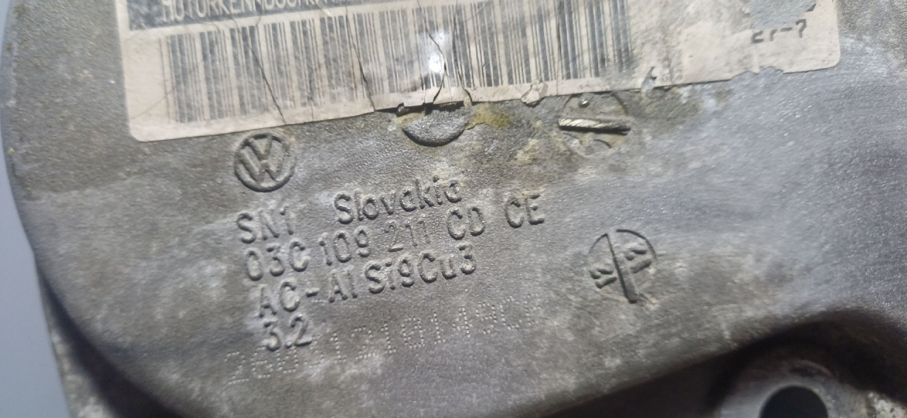 DIJELOVI DEKLO VW PASSAT B6 > 05-10 03C109211CE
