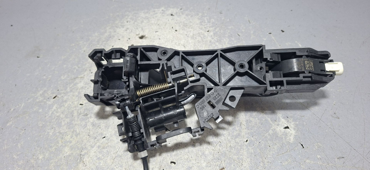 DIJELOVI RUCKA VRATA VW TIGUAN > 20- 2.0 5H0837885C