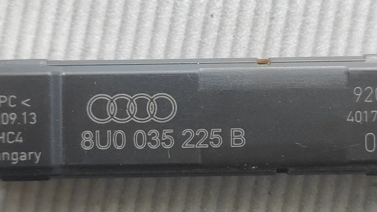 DIJELOVI ANTENA AUDI Q3 > 15-18 8U0035225B